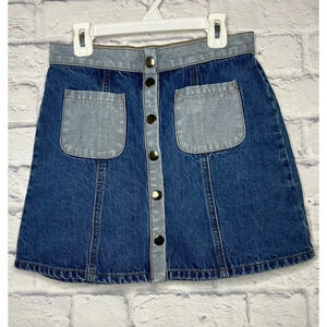BDG DENIM SKIRT SIZE 2